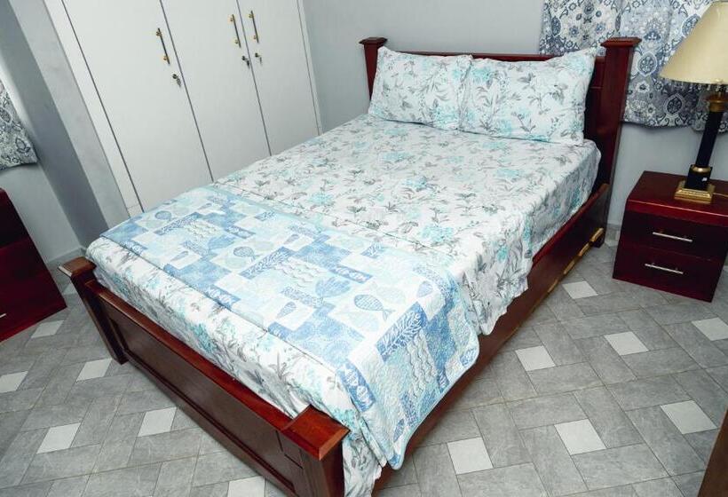 בית מלון כפרי Ohemaa Akyaa Exclusive Homes