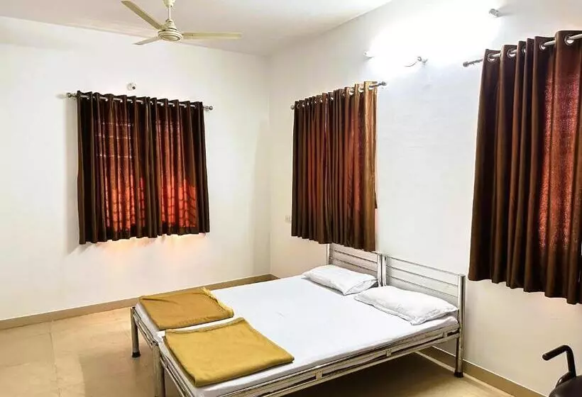 ホテル Ranjan Vadi