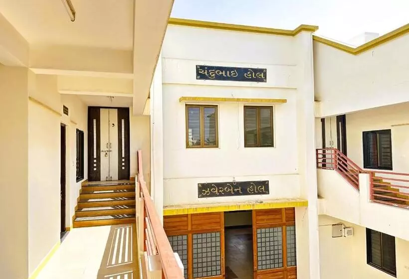 ホテル Ranjan Vadi