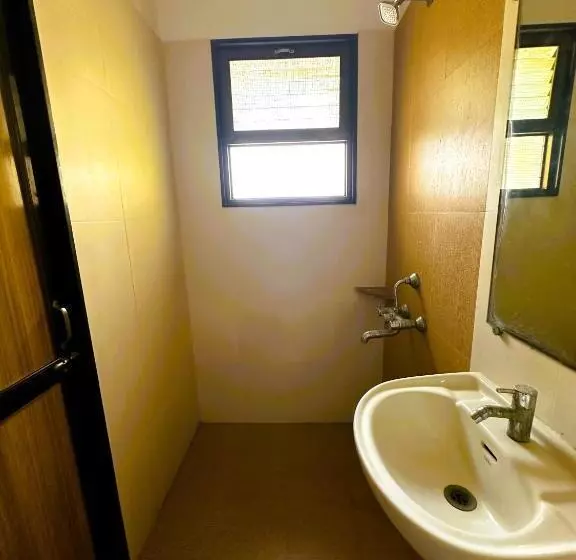 ホテル Ranjan Vadi