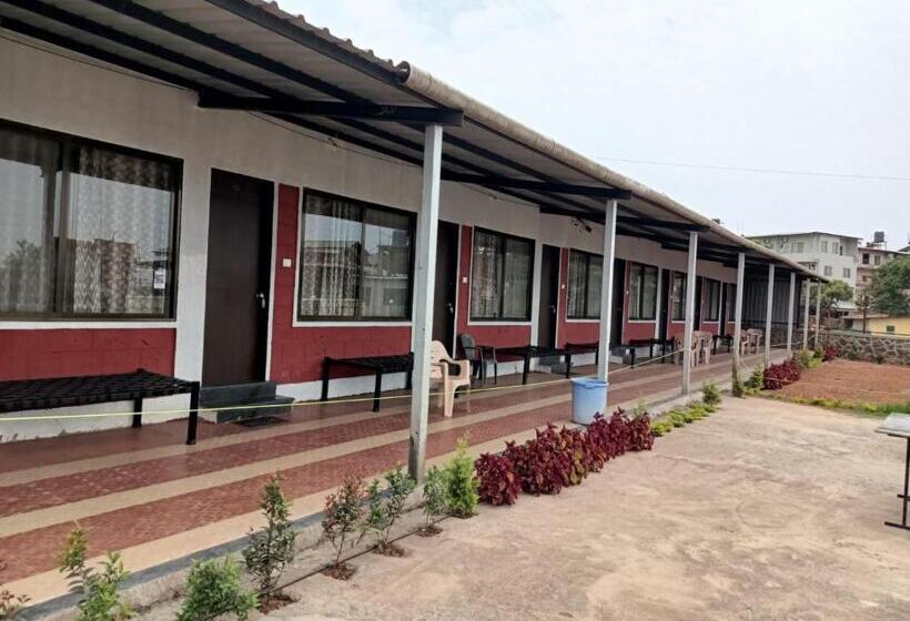 בית מלון כפרי The Countryside Forest Resort Avkali Mahabaleshwar