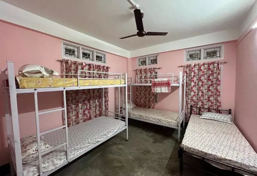 International Backpackers Hostel Guwahati