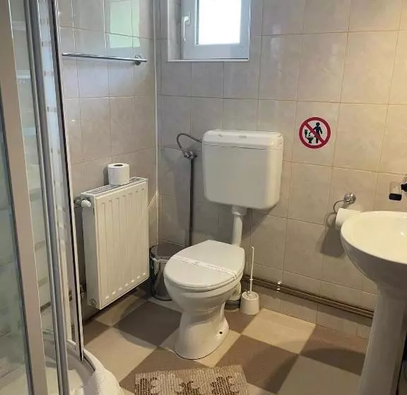 ペンション Casa Adi