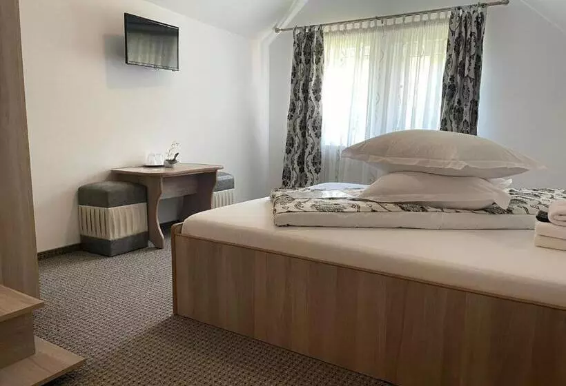 ペンション Casa Adi