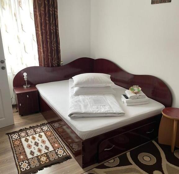 پانسیون Casa Adi