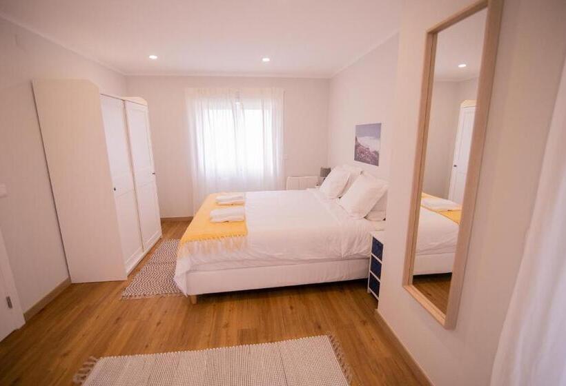 پانسیون Casa Das Flores