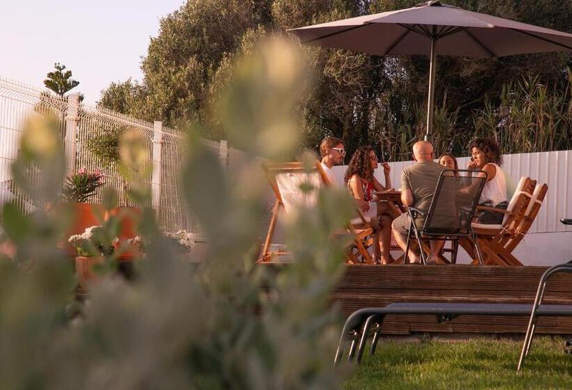 پانسیون Casa Das Flores