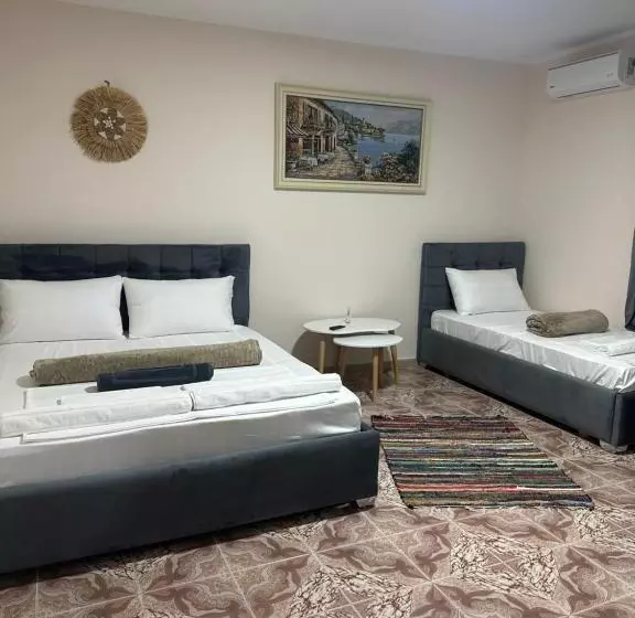 پانسیون Del Mar Vlore
