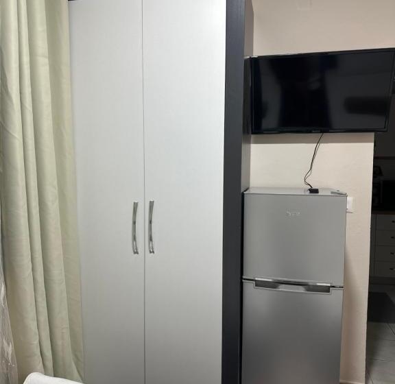 پانسیون Del Mar Vlore