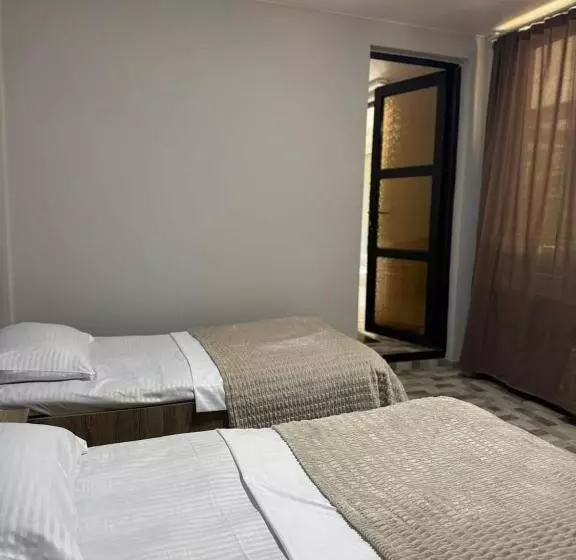پانسیون Family Hotel 464