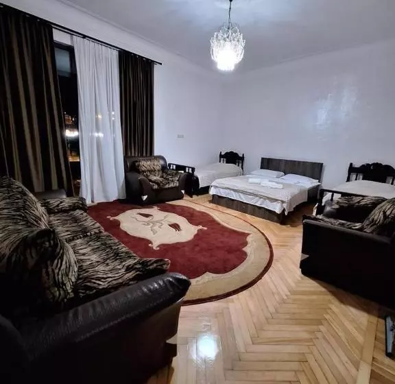 پانسیون Family Hotel 464