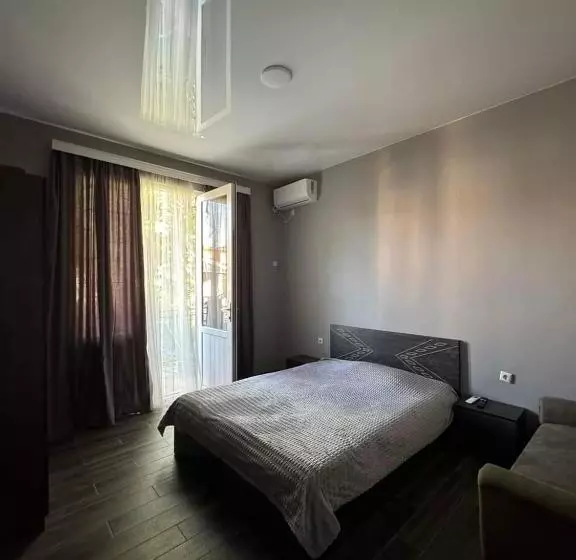 پانسیون Family Hotel 464