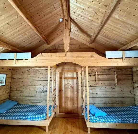 Majatalo Fiskeværet Nesland