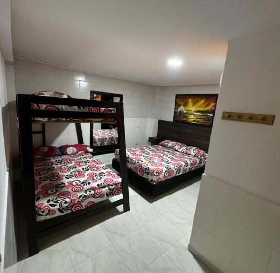 Pension H Mónaco Suite