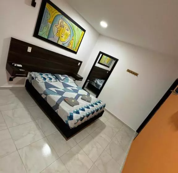 پانسیون H Mónaco Suite