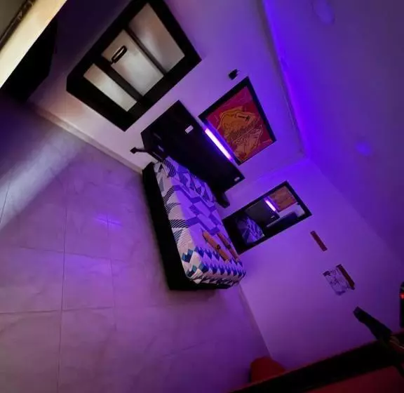 پانسیون H Mónaco Suite