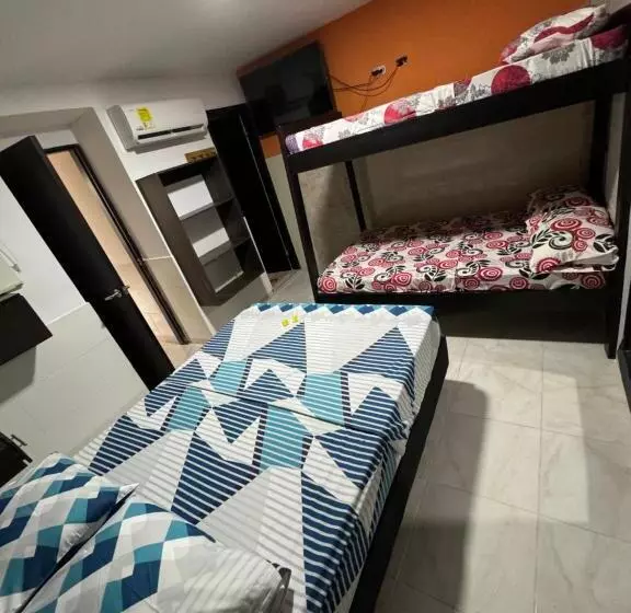 پانسیون H Mónaco Suite