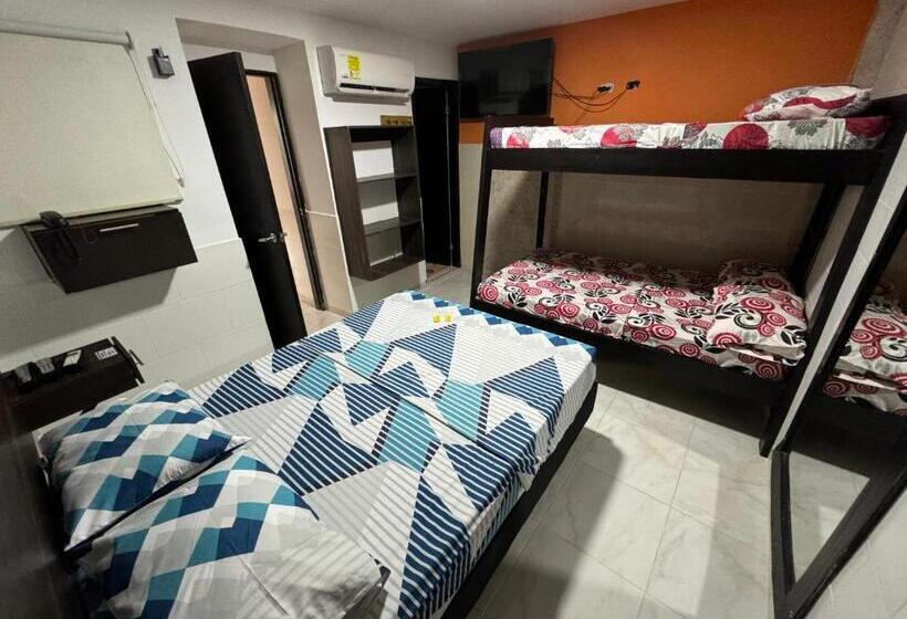 Pension H Mónaco Suite