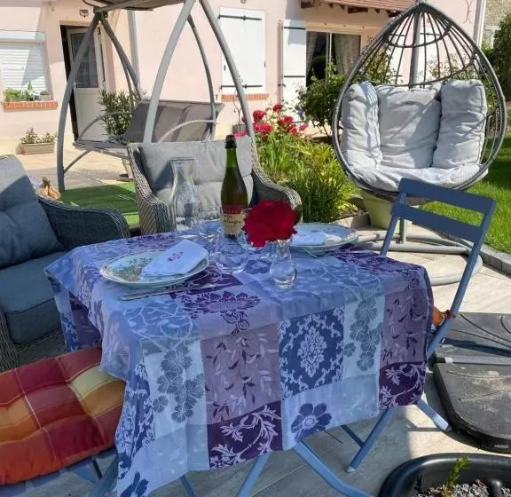 ペンション Une Parenthèse Fleurie