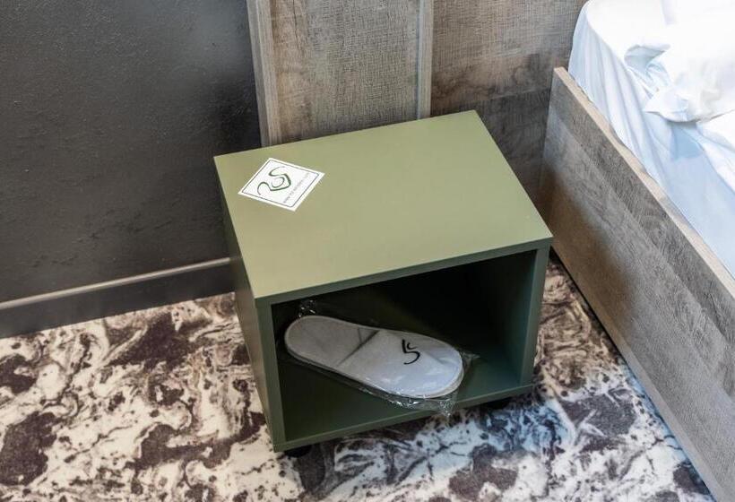 Rcr Einstein Studios 2