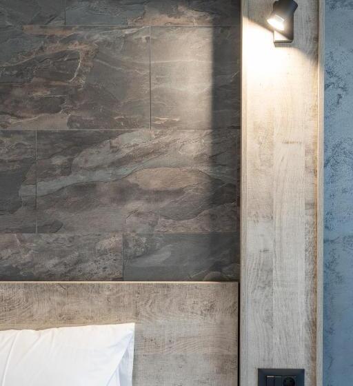 Rcr Einstein Studios 2