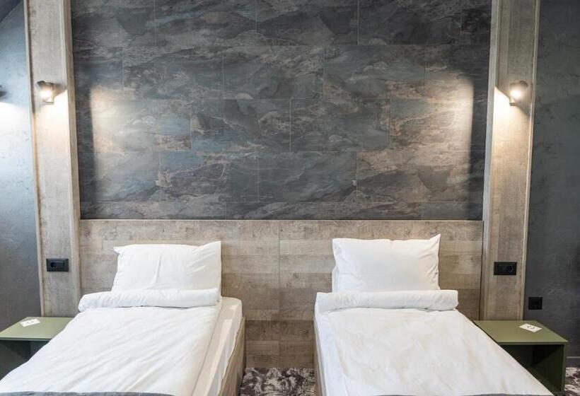 Rcr Einstein Studios 2