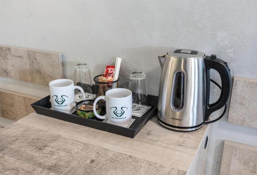 Rcr Einstein Studios 2