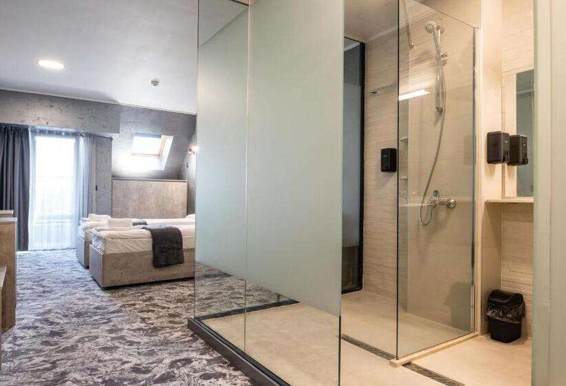 Rcr Einstein Studios 2