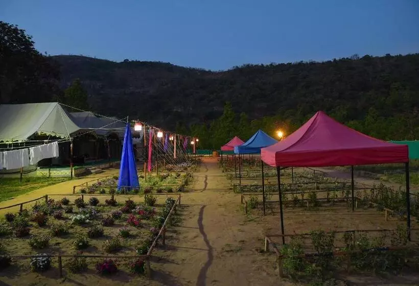 リゾートホテル Baredi Eco Village