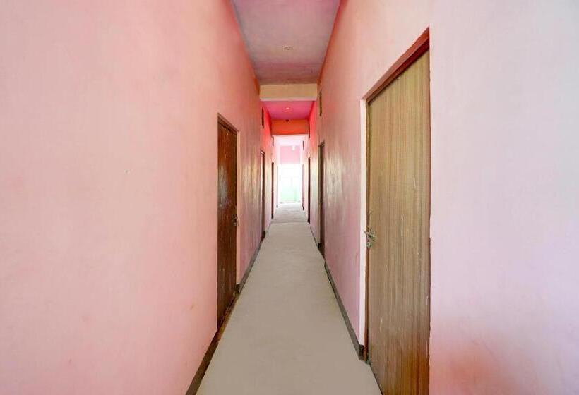 Spot On Hotel Royal Palace