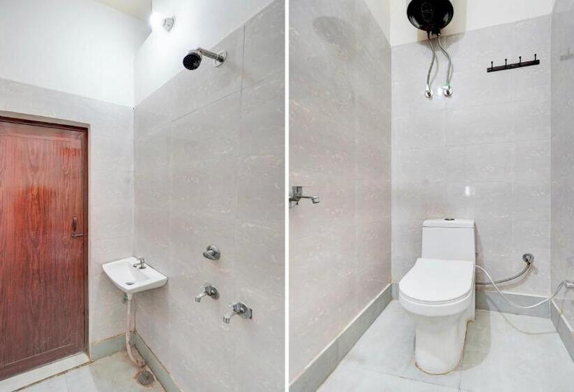 Spot On Hotel Royal Palace