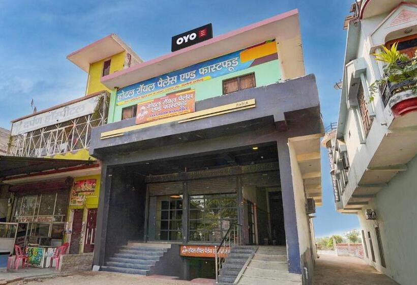 Spot On Hotel Royal Palace