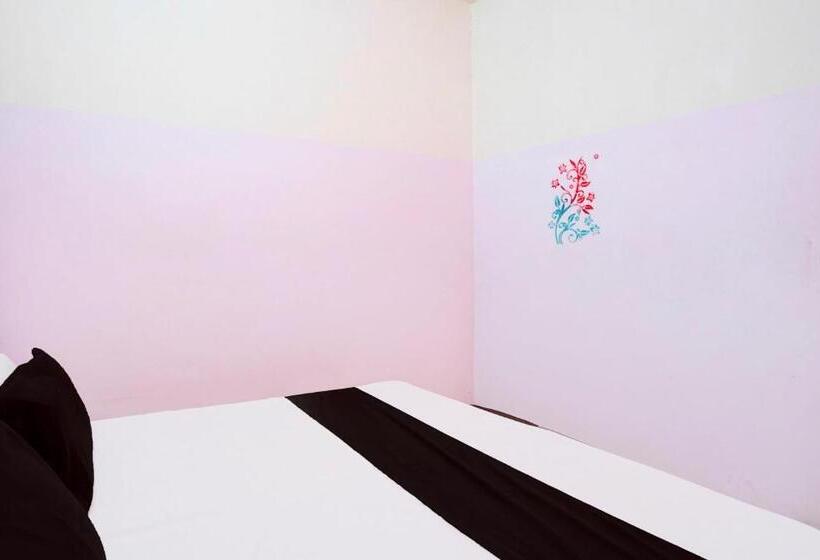 Spot On Hotel Royal Palace