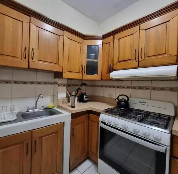 هاستل Mazaryk Bed And Breakfast
