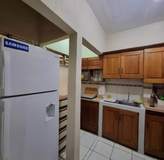 هاستل Mazaryk Bed And Breakfast