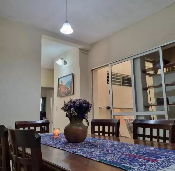 هاستل Mazaryk Bed And Breakfast