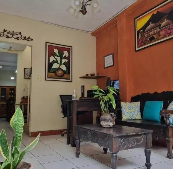 هاستل Mazaryk Bed And Breakfast