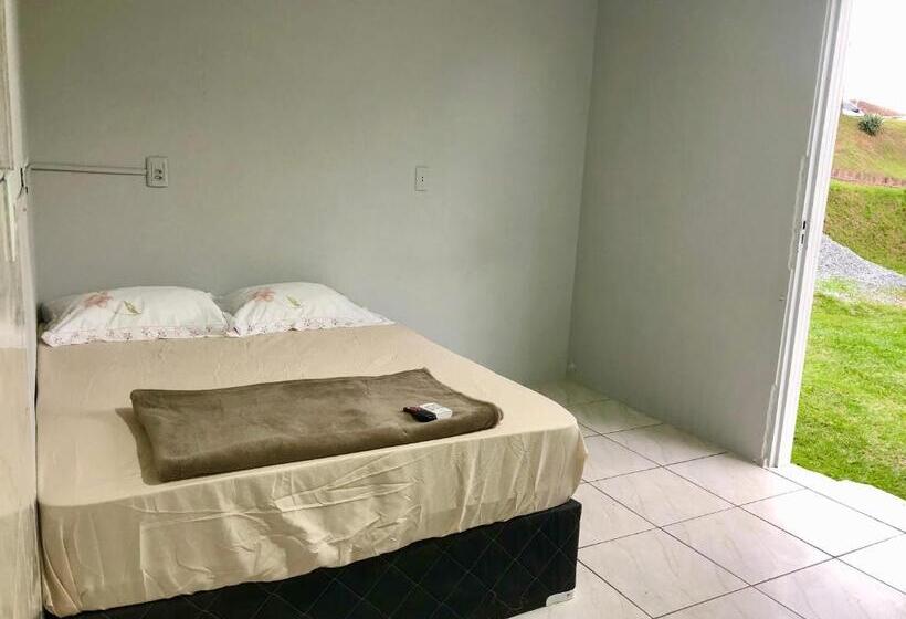 ユースホステル Pousada Da Laís