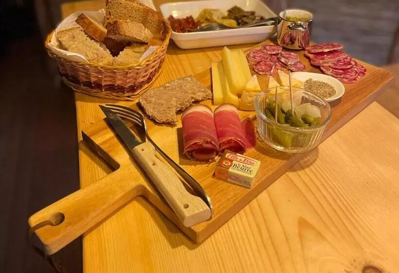 ベッドアンドブレックファースト Chambres D Hôtes Avec Entrée Privative Au Calme Dans Maison De Village