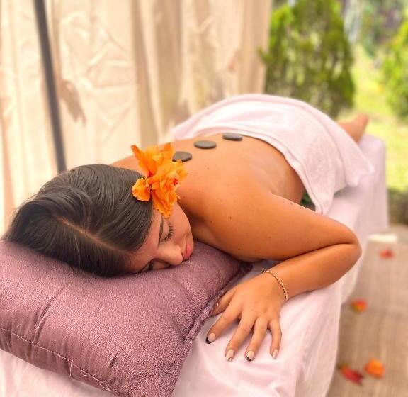 Bed and Breakfast Finca Turística Marquesa Wellness   Hospedaje, Desayuno Y Day Spa