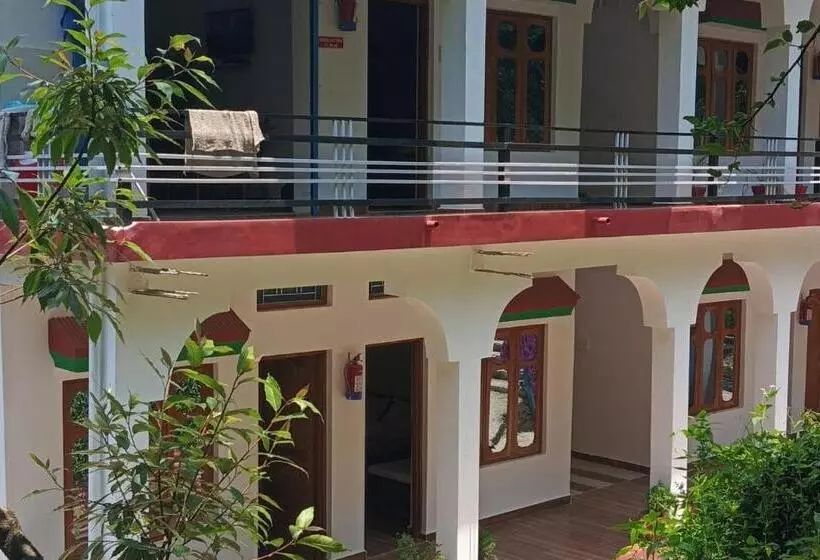 Aamiaismajoitus (B&B) Shri Sher Palace By Stayapart