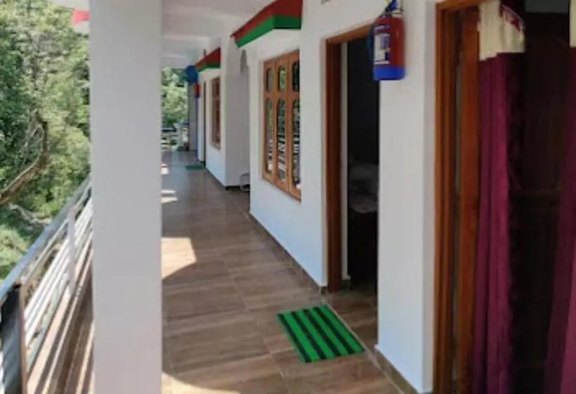 Aamiaismajoitus (B&B) Shri Sher Palace By Stayapart