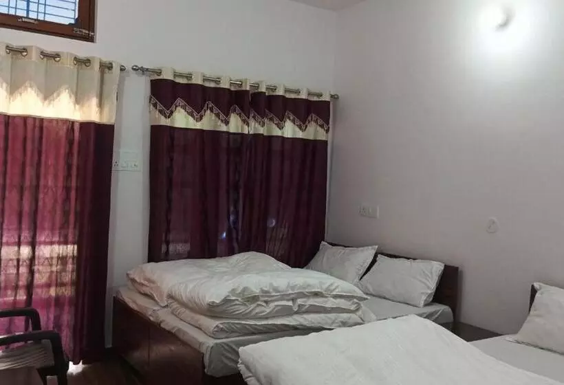 Aamiaismajoitus (B&B) Shri Sher Palace By Stayapart