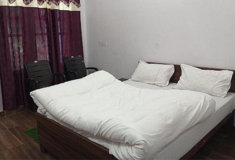 צימר Shri Sher Palace By Stayapart