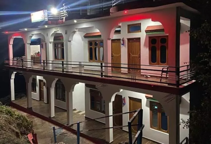 Aamiaismajoitus (B&B) Shri Sher Palace By Stayapart