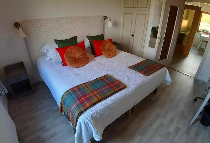 Dandelion Bed & Breakfast