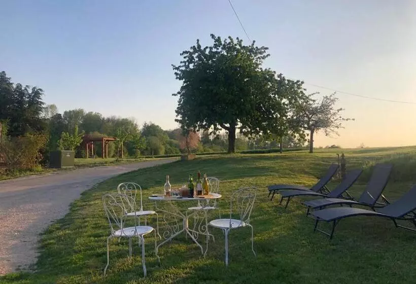 Hotelli Au Coeur De Notre Ferme Céréalière