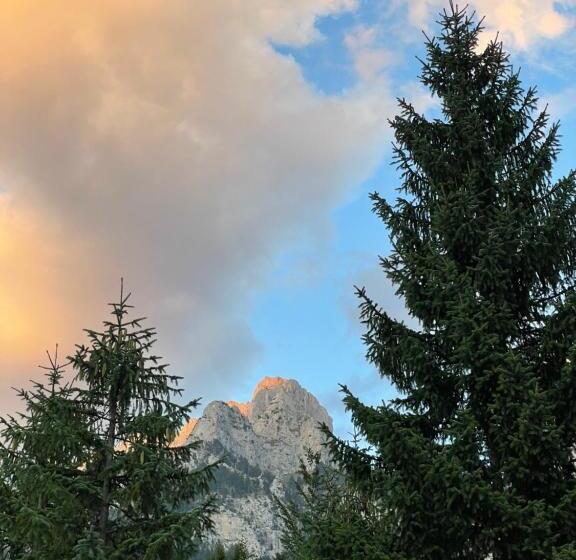 فندق Bujtina Aroma E Malit