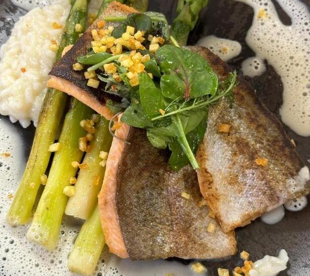 Отель Gasthof Krönele