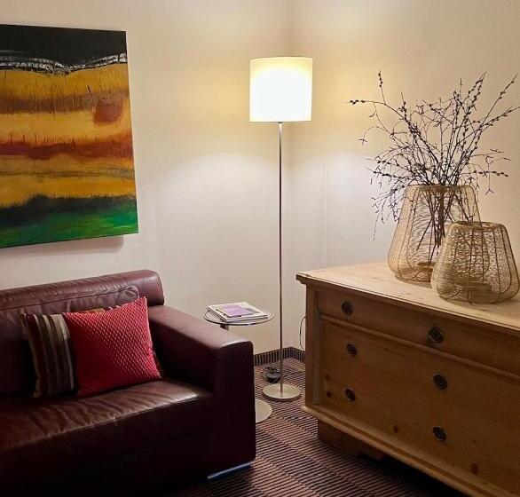 Отель Gasthof Krönele